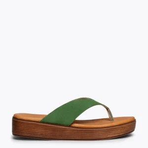 BASIC - Sandalias VERDES de dedo con plataforma